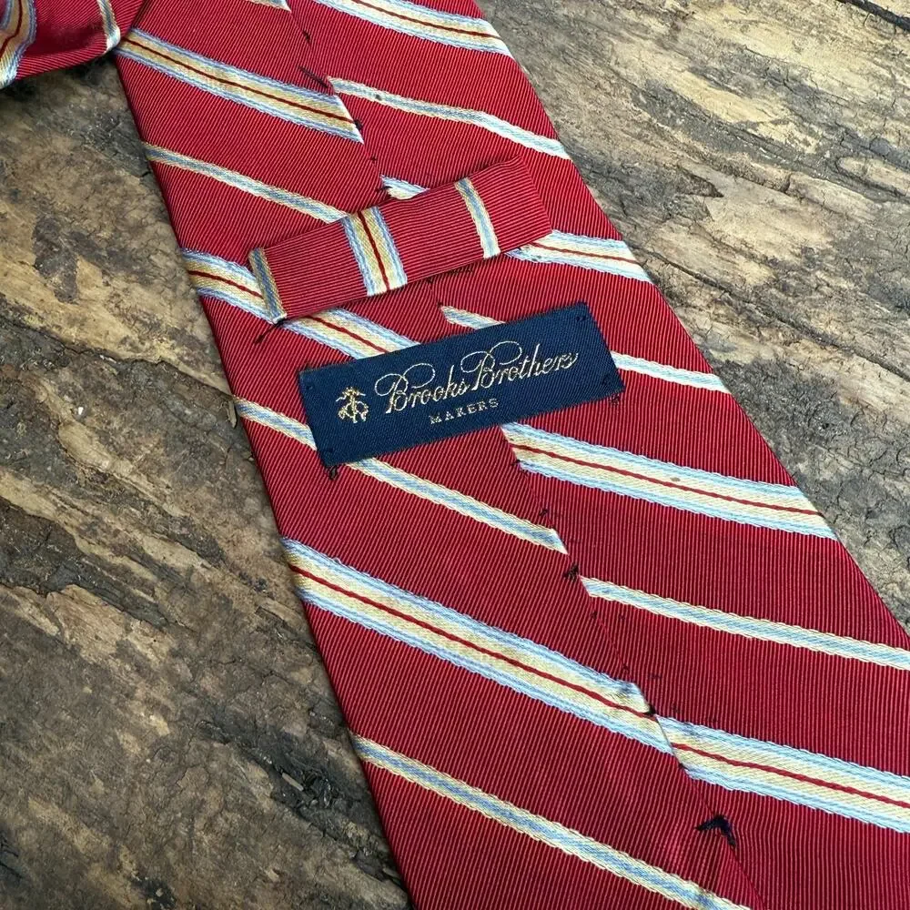 Brooks Brothers Men’s Red Striped Silk Cotton Tie 4” x 56” Classic Prep Style